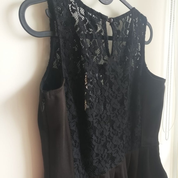 Black Dress | Midi | Sleeveless - Picture 5 of 8